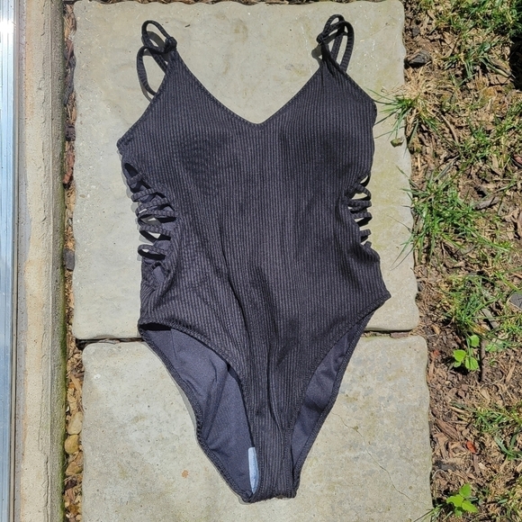 VS PINK STRAPPY SIDE RIBBED ONE PIECE▪︎S - Picture 6 of 11